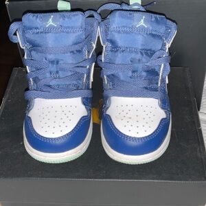 Nike Jordan 1 Kids Blue and White & Teal High-Top Sneakers